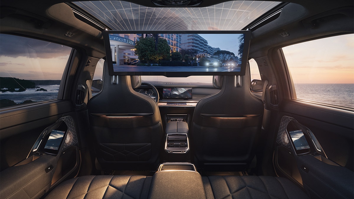 2024 BMW i7 M70