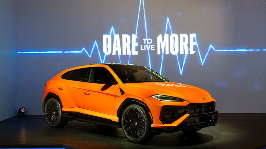 2025 Lamborghini Urus SE parked in a studio.