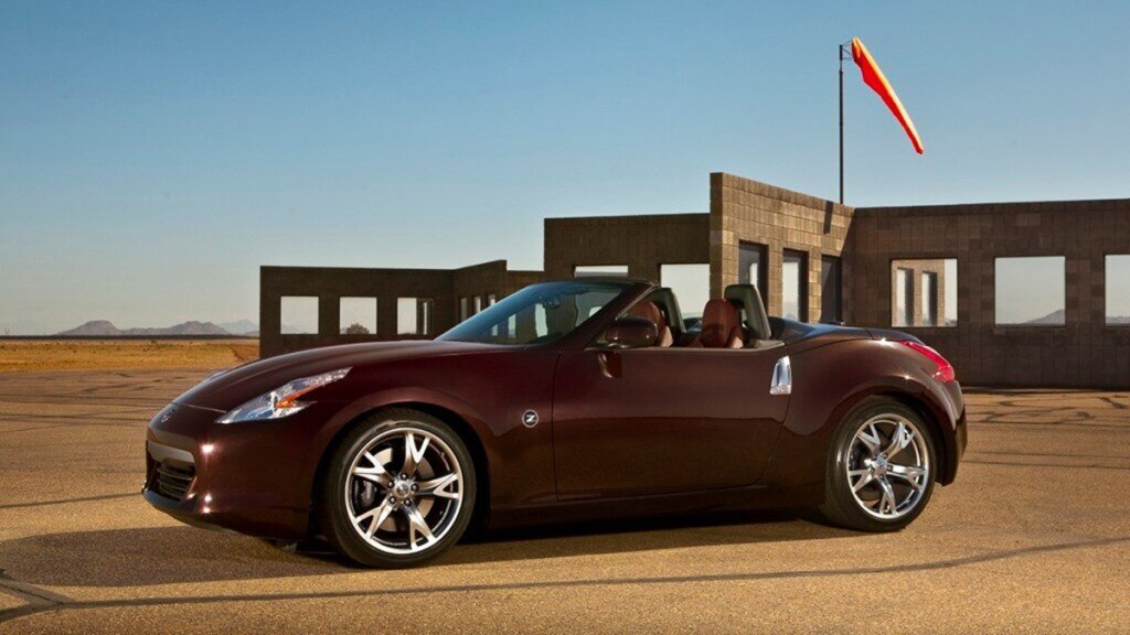 2014 Nissan 370Z in a chocolate brown color.