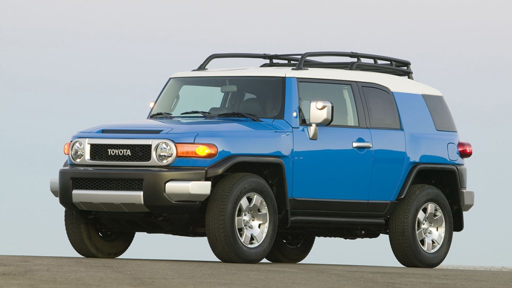 2007 Toyota FJ Cruiser in blue.