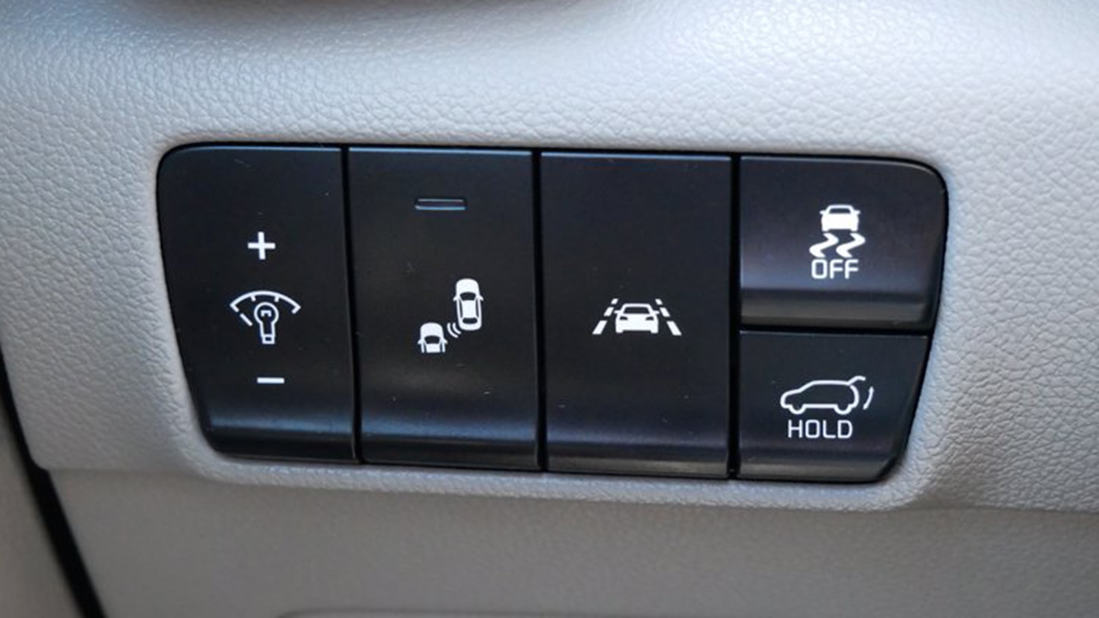 OG-2018-kia-sportage-ex-cpo-safety-features-jpg_b8d284