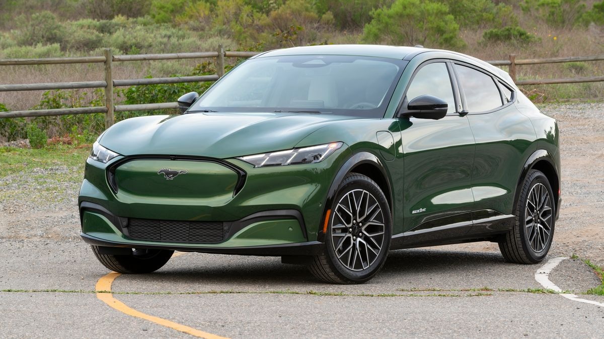KBB Ford Mustang Mach-E 2025